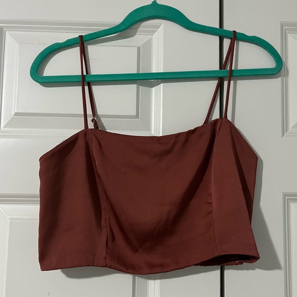 Kendall & Kylie cropped pink tank size medium